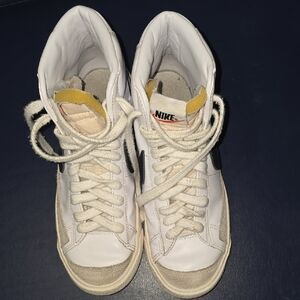 Nike White and Yellow Women's Sneakers